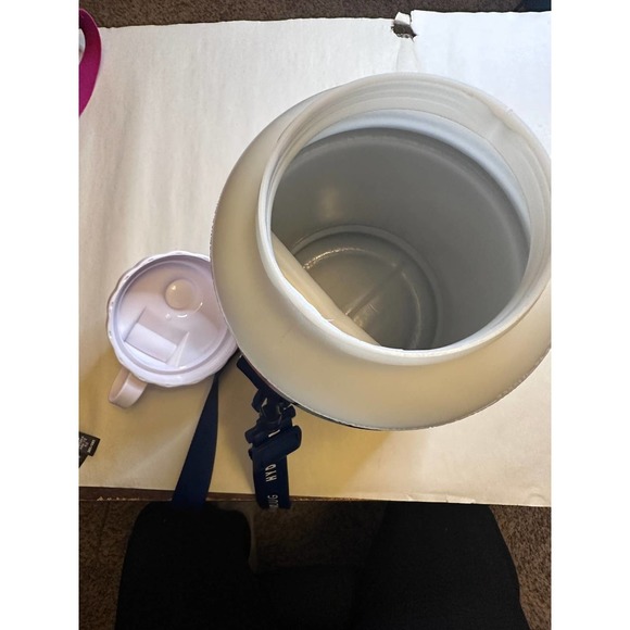 HydroJug 73 OZ - Picture 5 of 5